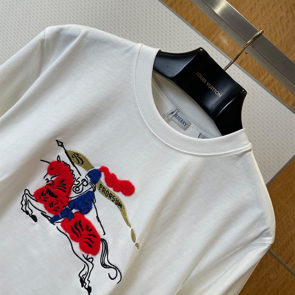 Bv*b*rry UNISEX SHIRT(size:XS|S|M|L)