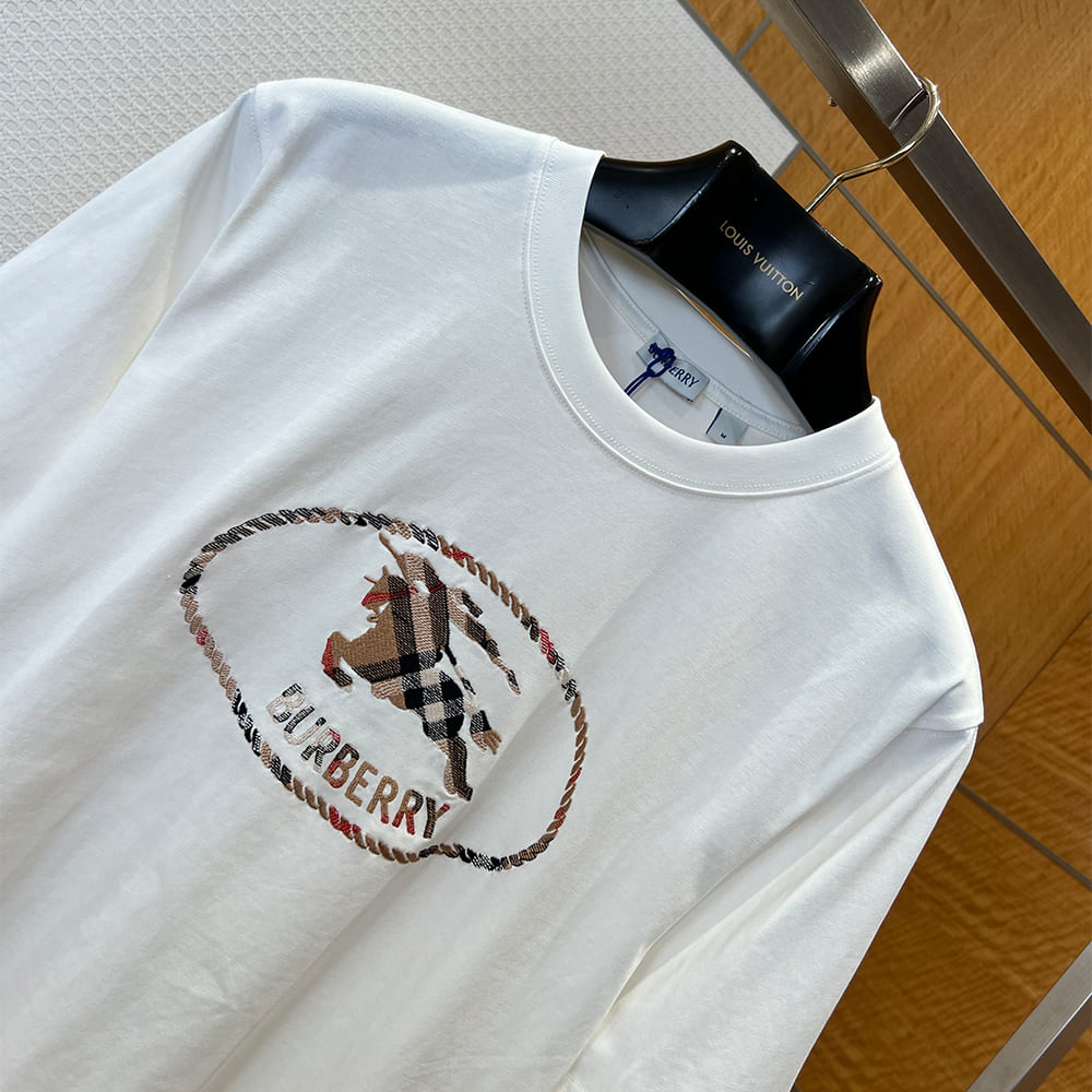 Bv*b*rry UNISEX SHIRT(size:S|M|L|XL)