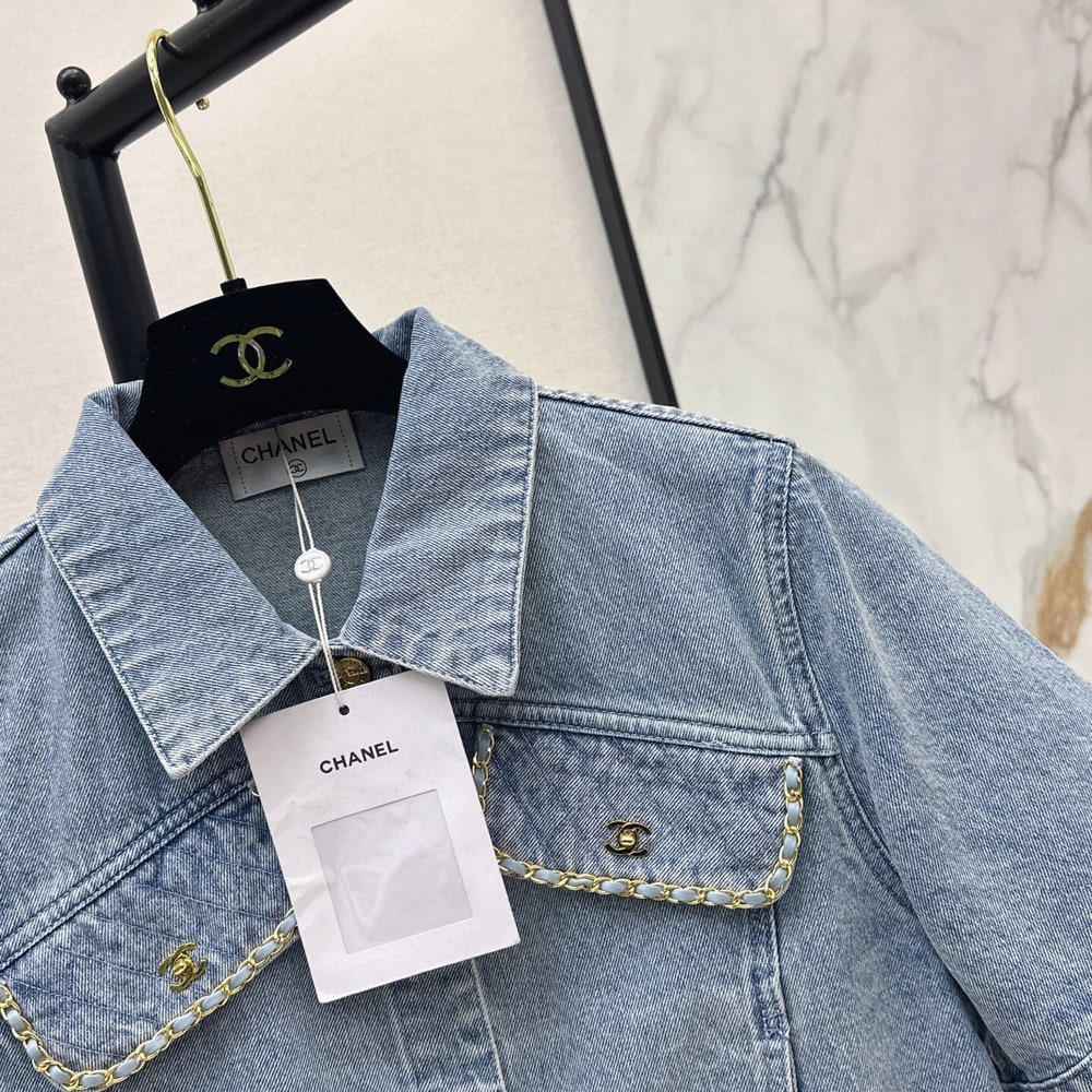 Ch**el WOMEN SHIRT(size:S|M|L)