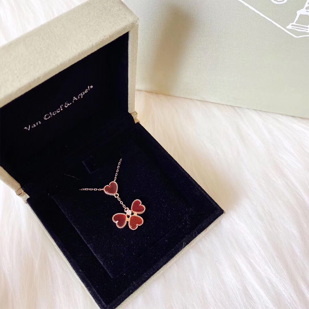V*n Cl**f & Arpels Necklace