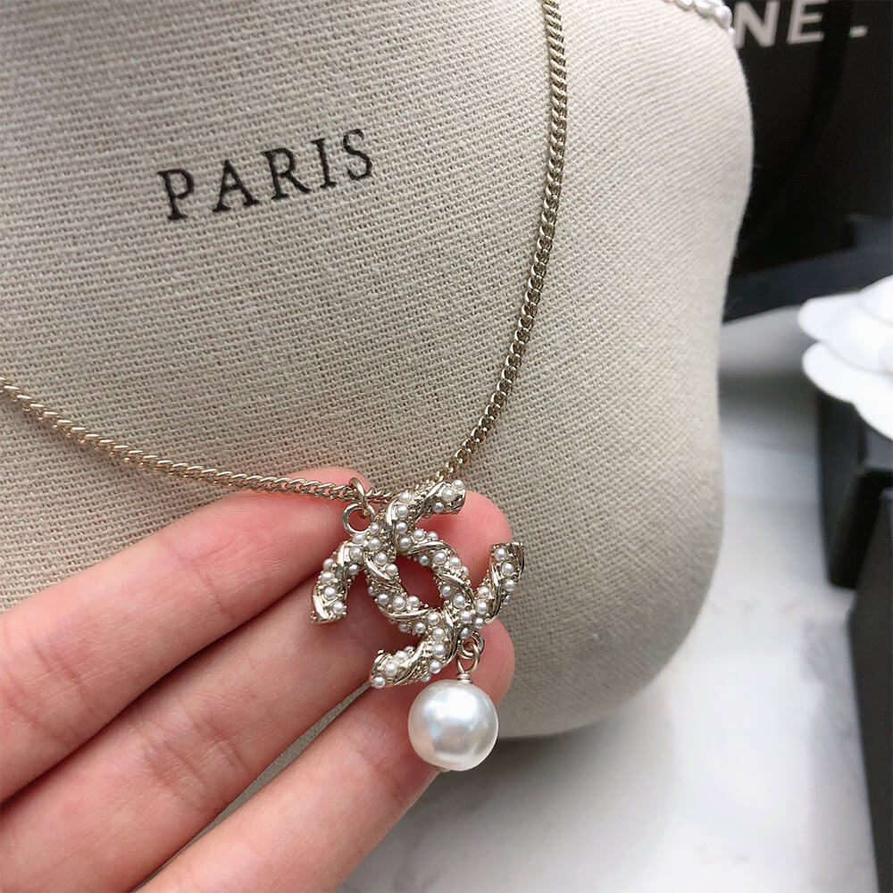 Ch**el Necklace