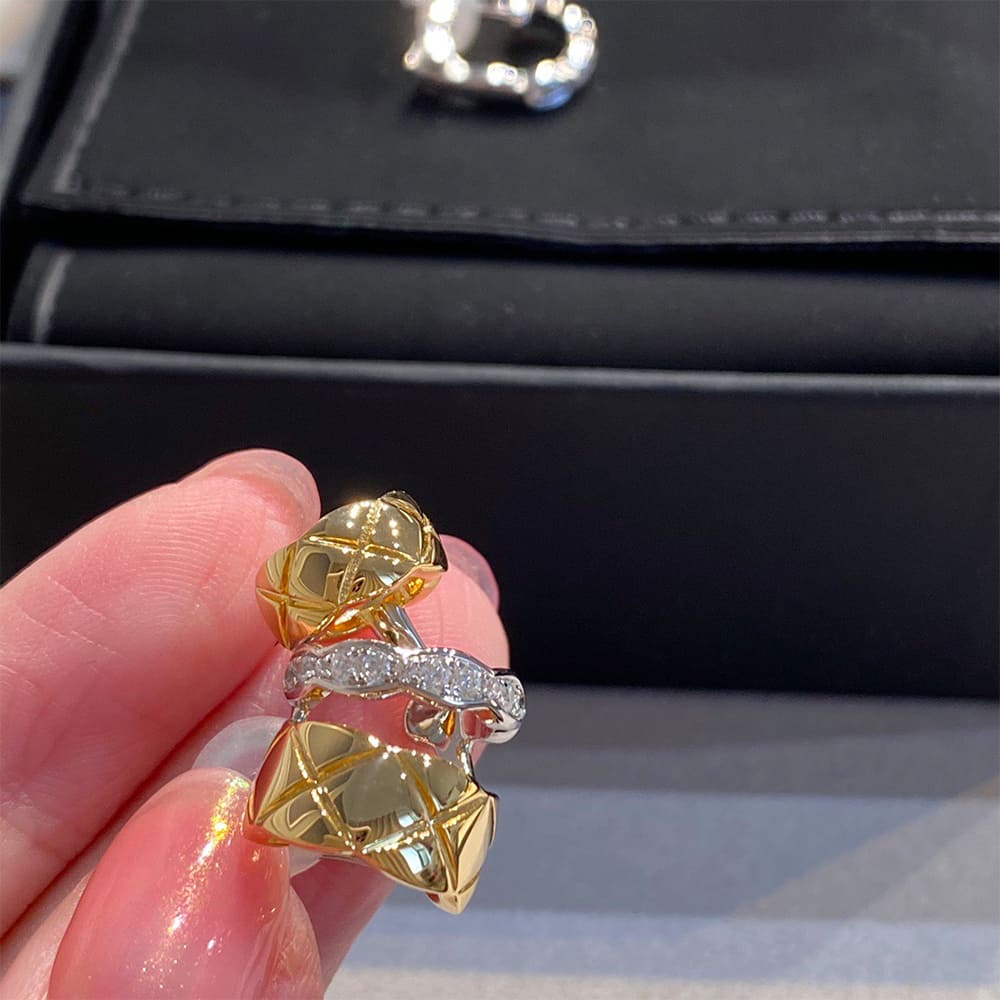 Ch**el COCO CRUSH EARRINGS