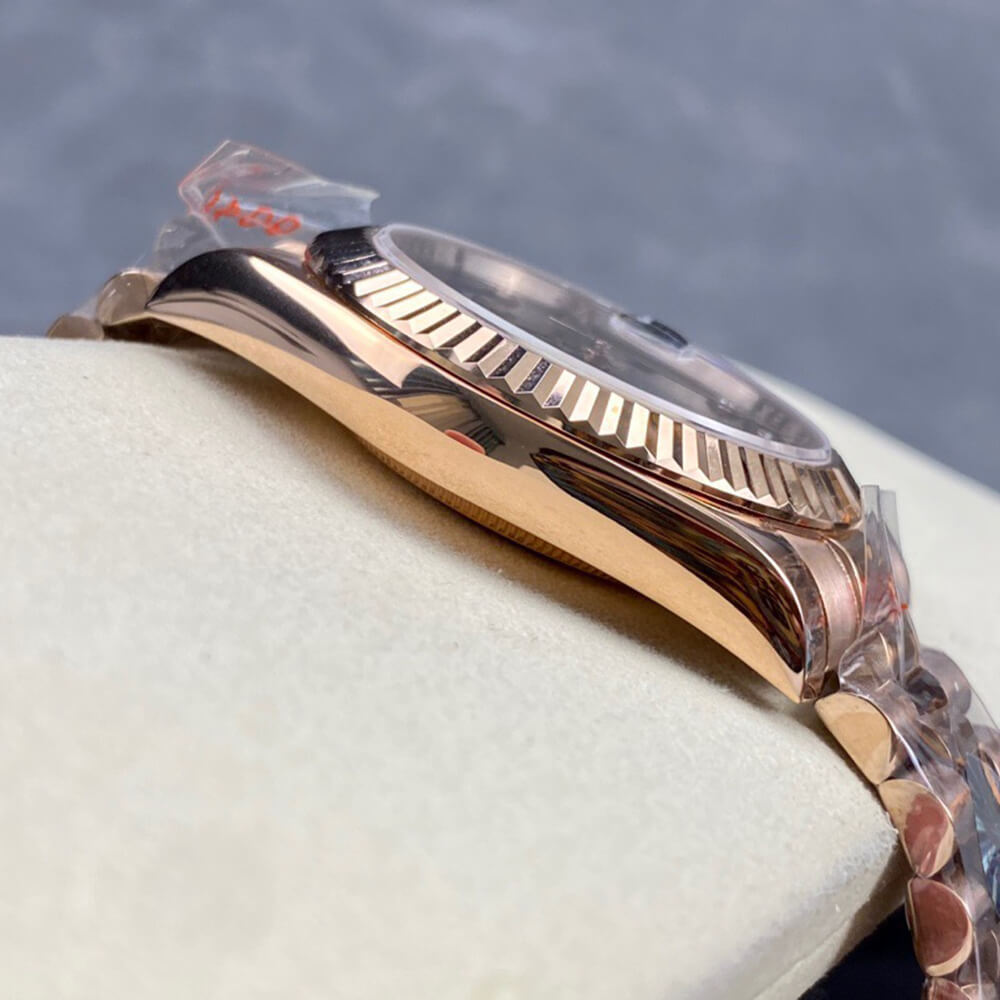 R01ex Day-Date 40