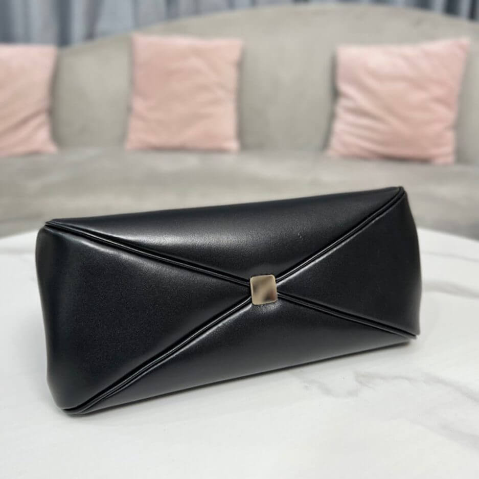 MEDIUM D10r KEY BAG