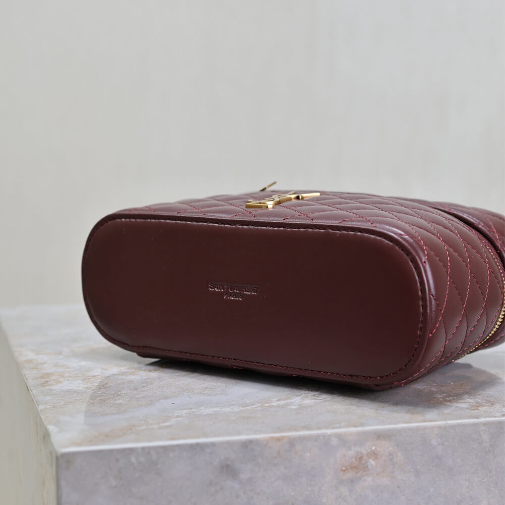 Y51 GABY lambskin cosmetic bag